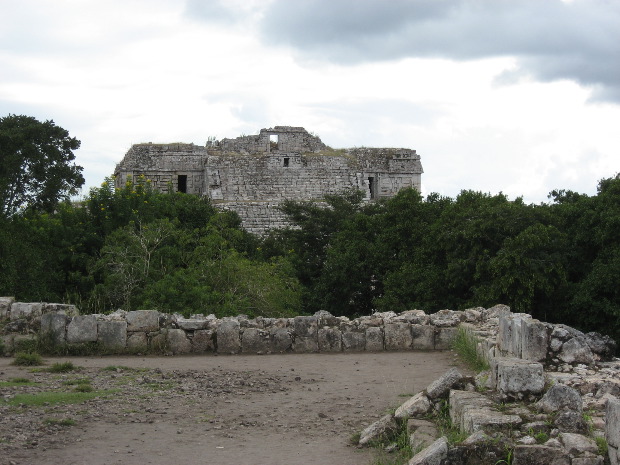 Chich&eacute;n Itz&aacute; - The Observatory