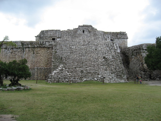 Chich&eacute;n Itz&aacute;